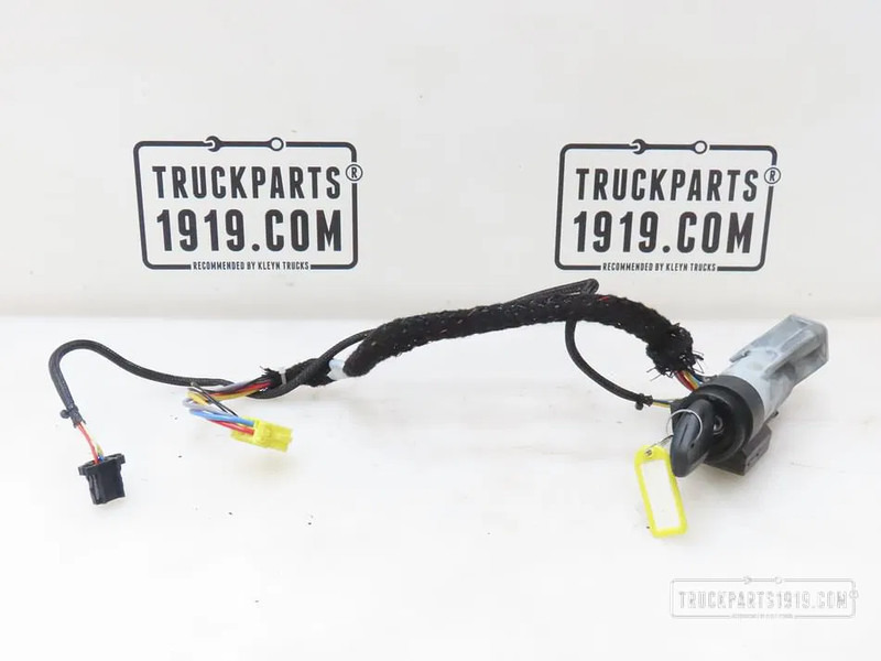 DAF Contactslot + sleutel DAF LF - Dashboard for Truck: picture 1 DAF Contactslot + sleutel DAF LF - Dashboard for Truck: picture 1