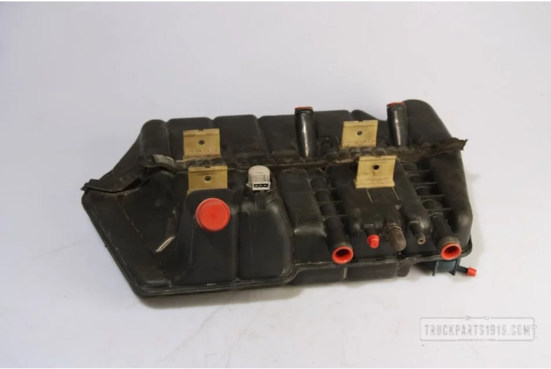 DAF Cooling System Expansie vat XF - Expansion tank for Truck: picture 2 DAF Cooling System Expansie vat XF - Expansion tank for Truck: picture 2