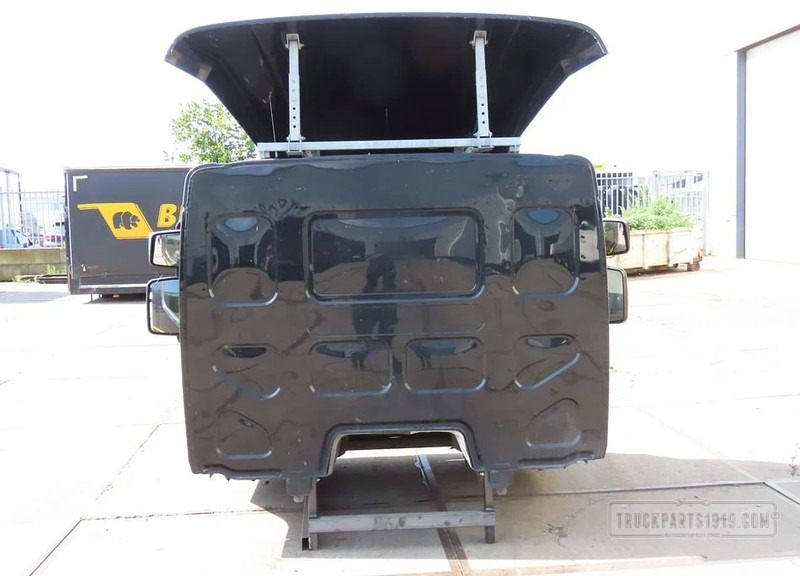DAF LF 45 Body & Chassis Parts Cabine DAF LF 45 - Cab and interior for Truck: picture 4 DAF LF 45 Body & Chassis Parts Cabine DAF LF 45 - Cab and interior for Truck: picture 4