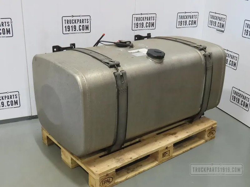 MAN 81.12201-5969 Brandstoftank + steunen 480L - Fuel tank for Truck: picture 1 MAN 81.12201-5969 Brandstoftank + steunen 480L - Fuel tank for Truck: picture 1