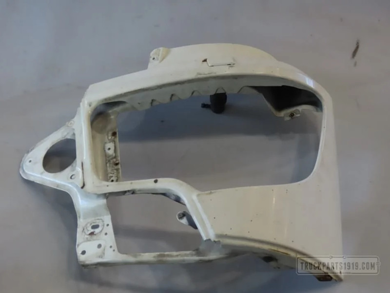 Mercedes-Benz Body & Chassis Parts Koplamphoek Li. MB MP4 - Bumper for Truck: picture 1 Mercedes-Benz Body & Chassis Parts Koplamphoek Li. MB MP4 - Bumper for Truck: picture 1