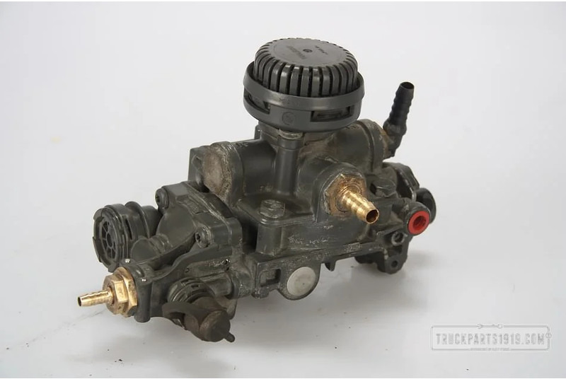 Mercedes-Benz Compressed Air System ALR Relais Voss - Valve for Truck: picture 1 Mercedes-Benz Compressed Air System ALR Relais Voss - Valve for Truck: picture 1