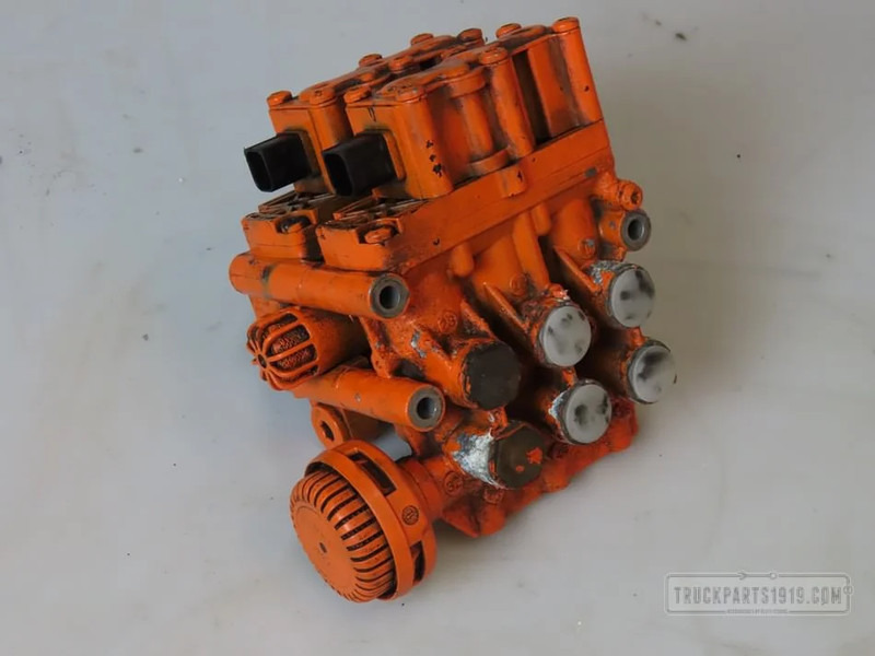 Mercedes-Benz Compressed Air System ECAS magneetventiel MB MP4 - Valve for Truck: picture 1 Mercedes-Benz Compressed Air System ECAS magneetventiel MB MP4 - Valve for Truck: picture 1