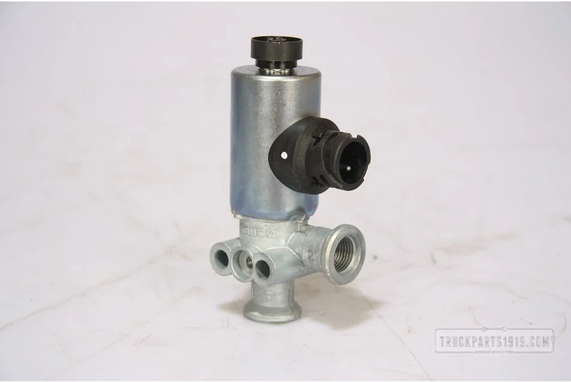 Mercedes-Benz Compressed Air System Magneetventiel - Valve for Truck: picture 1 Mercedes-Benz Compressed Air System Magneetventiel - Valve for Truck: picture 1