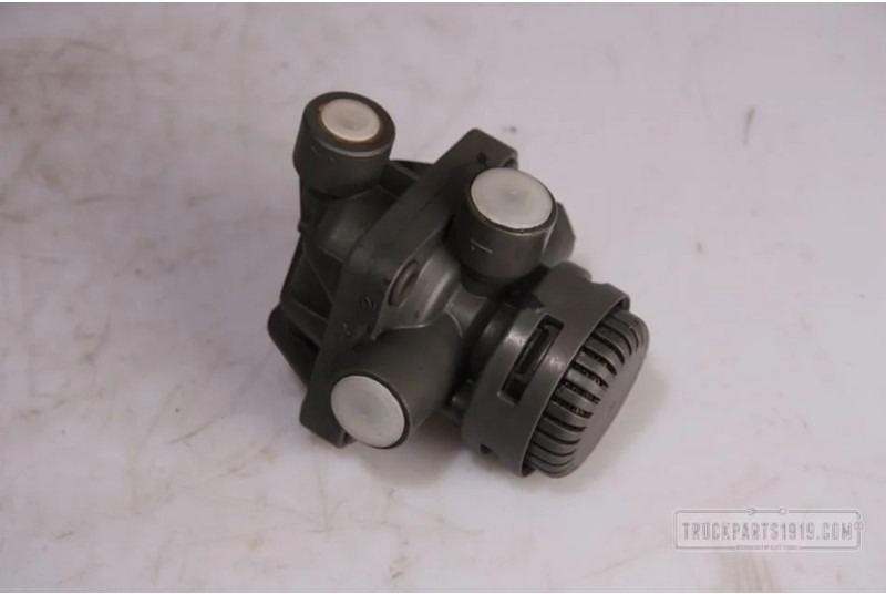 Mercedes-Benz Compressed Air System Relais ventiel MERCEDES-BENZ - Valve for Truck: picture 1 Mercedes-Benz Compressed Air System Relais ventiel MERCEDES-BENZ - Valve for Truck: picture 1