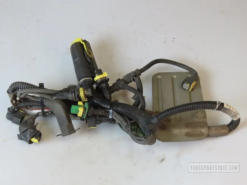 Mercedes-Benz Electrical System Kabelboom uitlaat MP4 - Cables/ Wire harness for Truck: picture 1 Mercedes-Benz Electrical System Kabelboom uitlaat MP4 - Cables/ Wire harness for Truck: picture 1