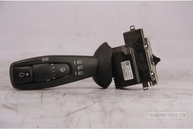 Mercedes-Benz Electrical System Stuurkolom schak. wissers M - Steering column switch for Truck: picture 1 Mercedes-Benz Electrical System Stuurkolom schak. wissers M - Steering column switch for Truck: picture 1