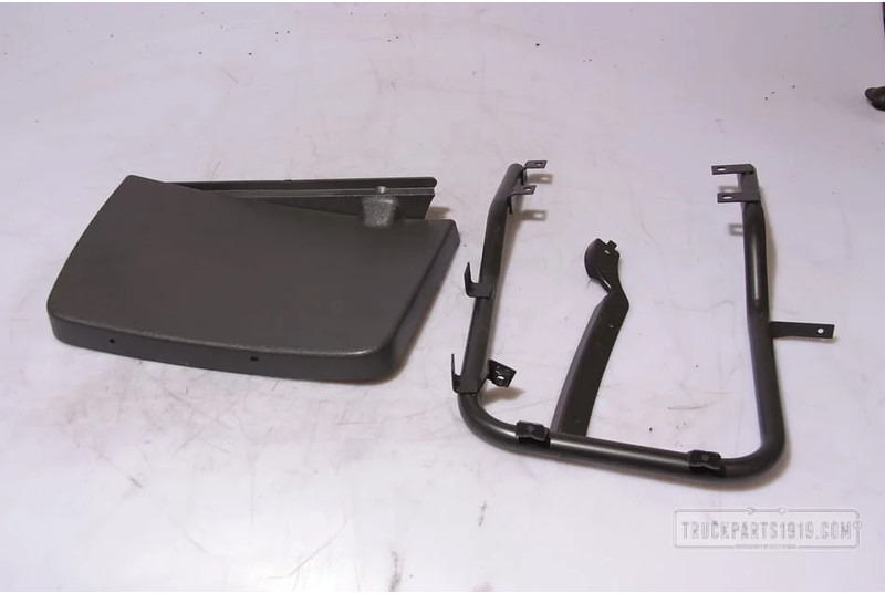 Scania Body & Chassis Parts Spoiler verlenging RH m/ steun - Aerodynamics/ Spoiler for Truck: picture 1 Scania Body & Chassis Parts Spoiler verlenging RH m/ steun - Aerodynamics/ Spoiler for Truck: picture 1