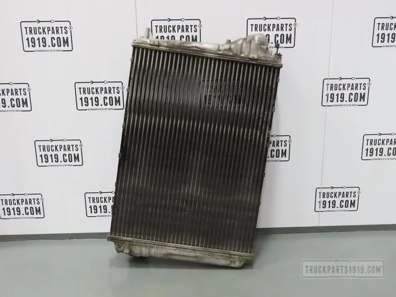 Volvo 22174108 | Interkoeler FM - Radiator for Truck: picture 2 Volvo 22174108 | Interkoeler FM - Radiator for Truck: picture 2