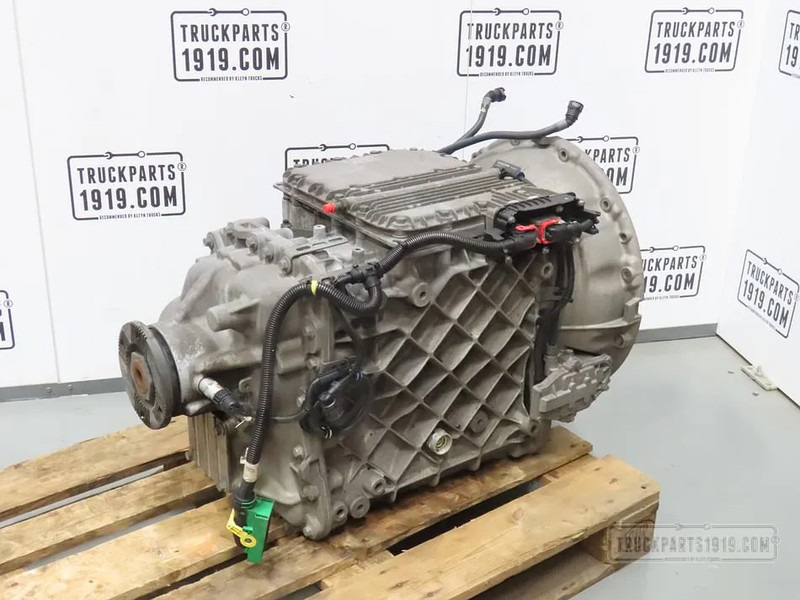 Volvo 60151016 Versnellingsbak AT2412F Volvo - Gearbox for Truck: picture 2 Volvo 60151016 Versnellingsbak AT2412F Volvo - Gearbox for Truck: picture 2