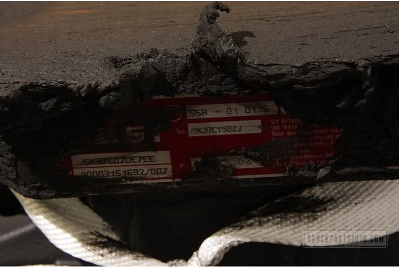 Jost Body & Chassis Parts Opleggerschotel MERCEDES-BENZ - Fifth wheel coupling for Truck: picture 2 Jost Body & Chassis Parts Opleggerschotel MERCEDES-BENZ - Fifth wheel coupling for Truck: picture 2