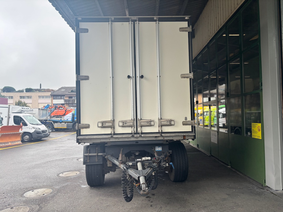 CHEREAU CRD2 - Closed box trailer: picture 3 CHEREAU CRD2 - Closed box trailer: picture 3