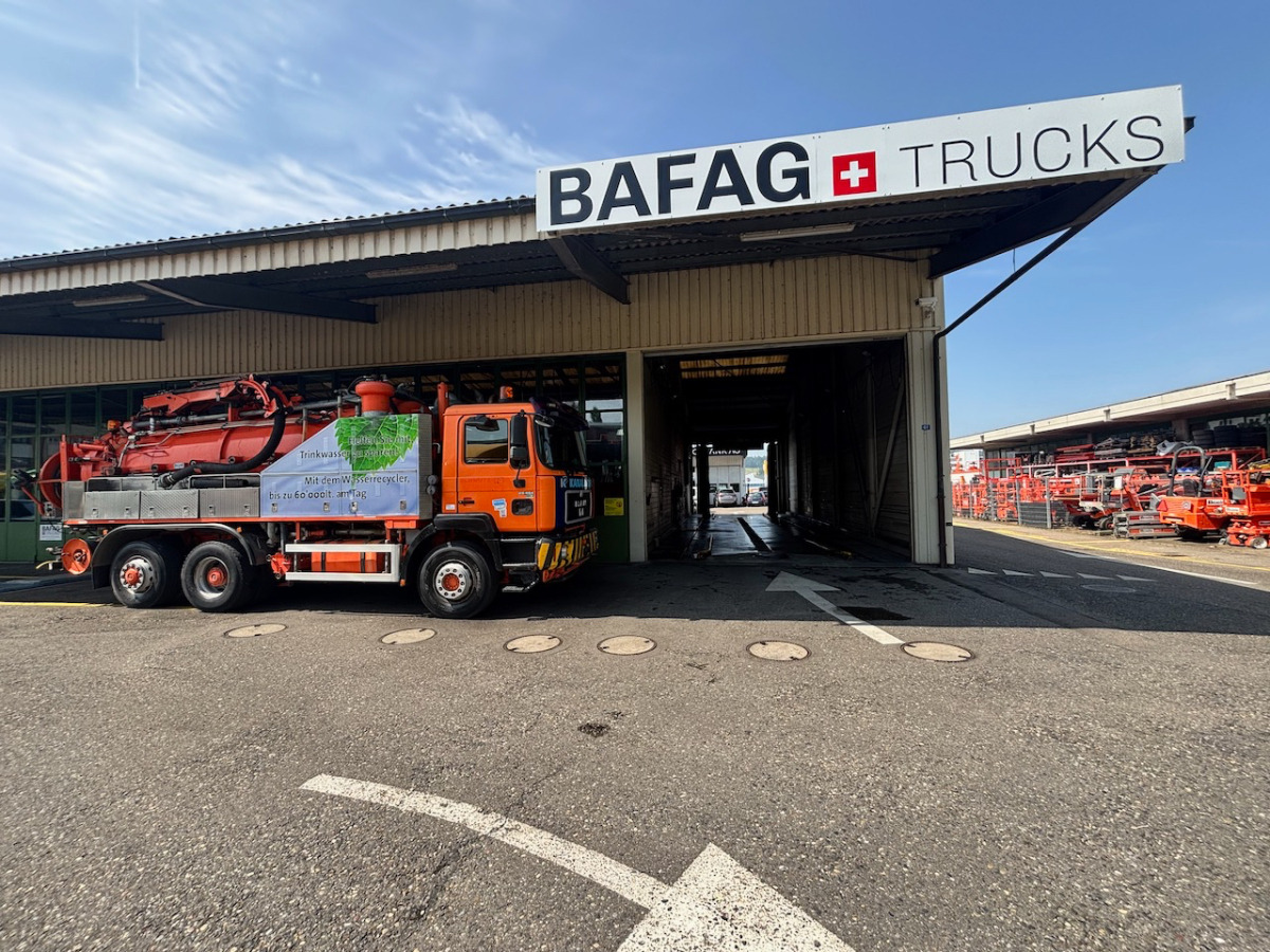 MAN 28.464 FNL 6x2 - Vacuum truck: picture 2 MAN 28.464 FNL 6x2 - Vacuum truck: picture 2