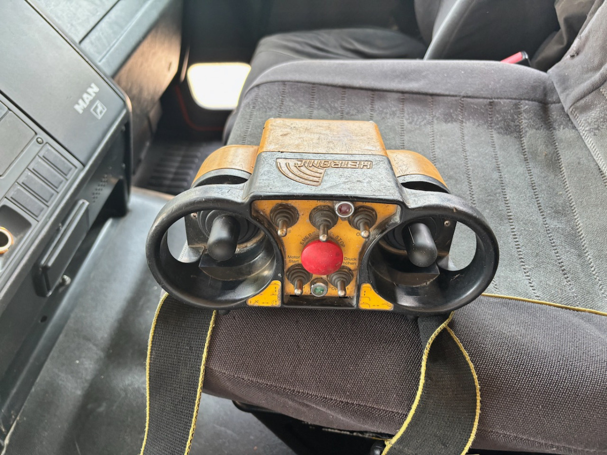 MAN 28.464 FNL 6x2 - Vacuum truck: picture 5 MAN 28.464 FNL 6x2 - Vacuum truck: picture 5