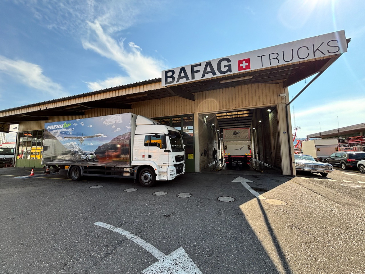 MAN TGM 18.340 - Box truck: picture 2 MAN TGM 18.340 - Box truck: picture 2