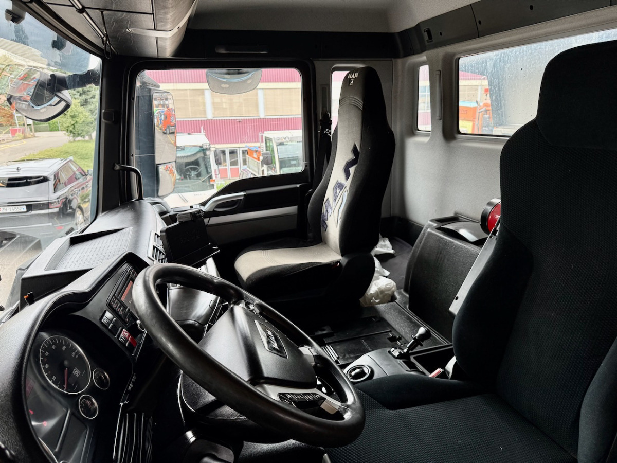 MAN TGS 35.480 8x4 - Tipper: picture 3 MAN TGS 35.480 8x4 - Tipper: picture 3