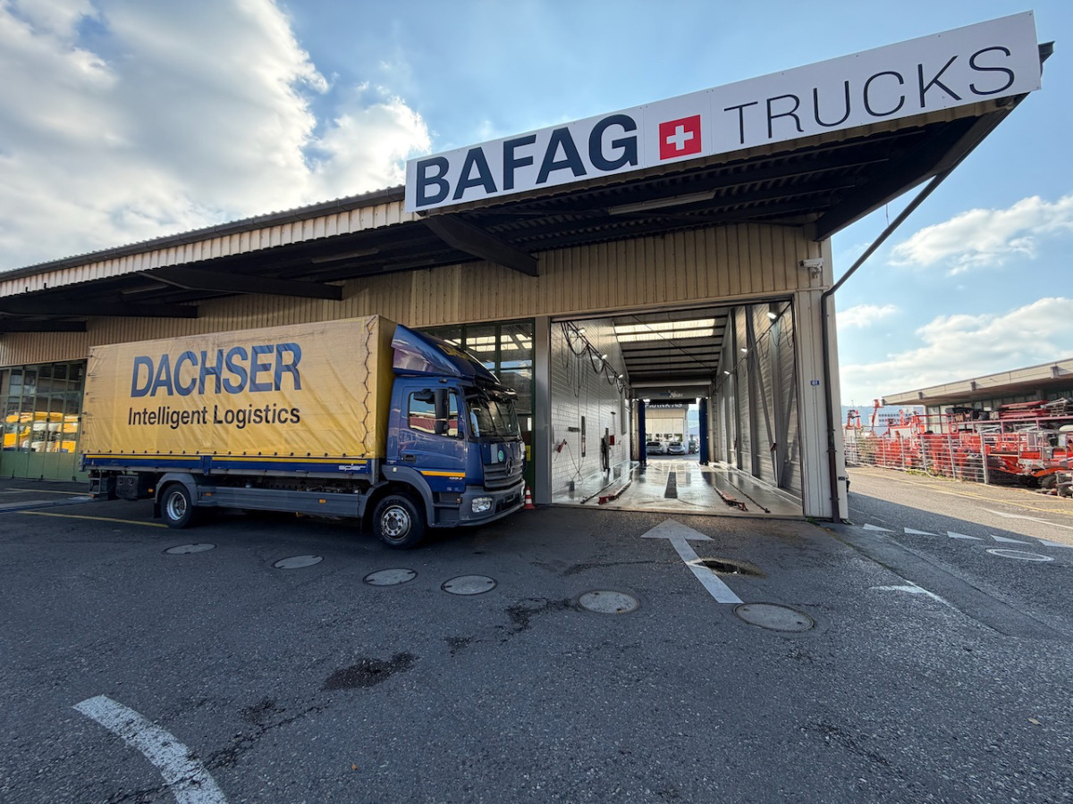 MERCEDES 1224 L - Curtain side truck: picture 2 MERCEDES 1224 L - Curtain side truck: picture 2