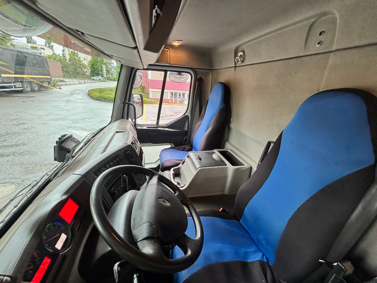 RENAULT Midlum 220-12EL - Refrigerated truck: picture 4 RENAULT Midlum 220-12EL - Refrigerated truck: picture 4