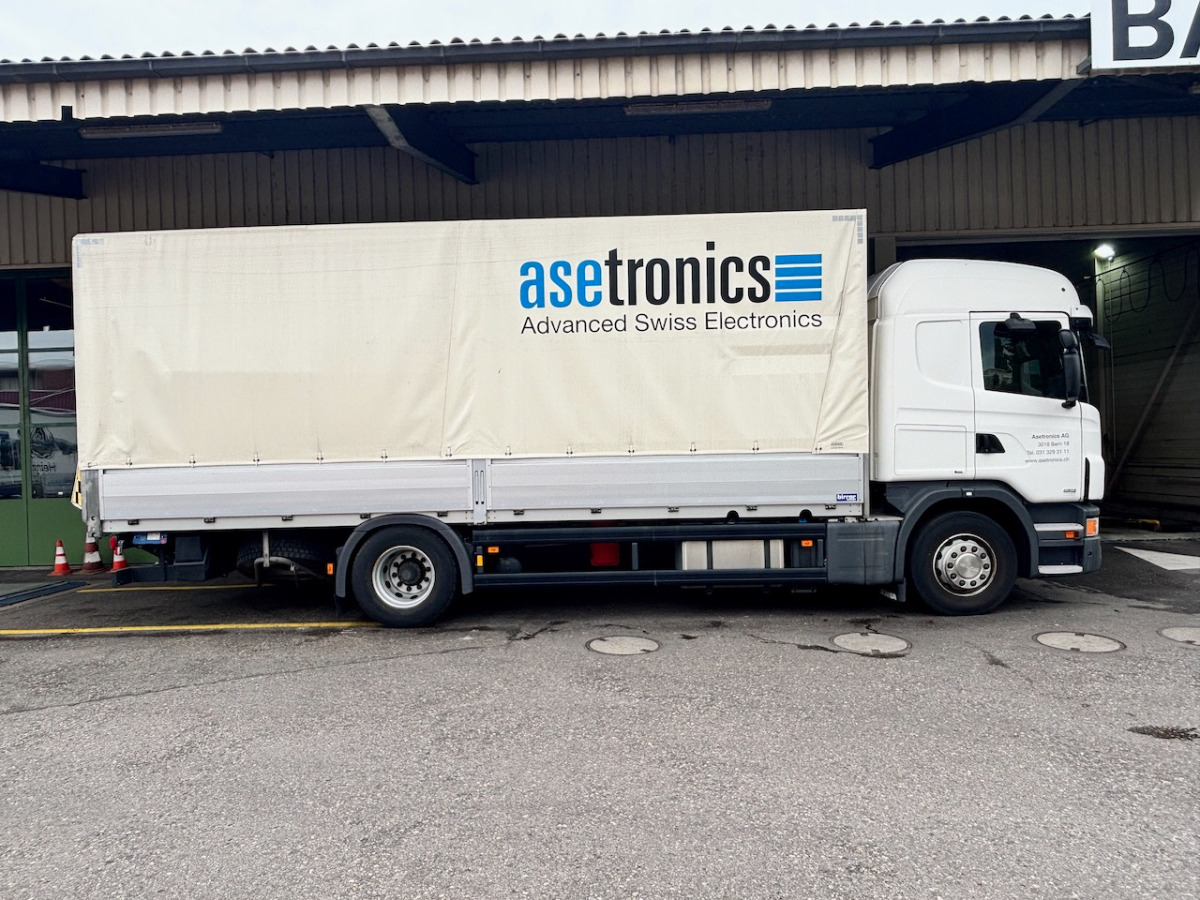 Curtain side truck SCANIA G440: picture 12