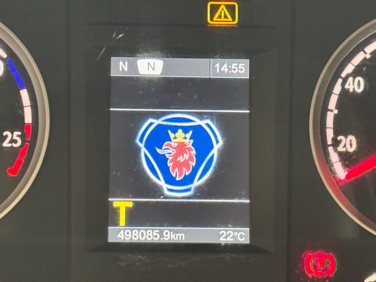 Curtain side truck SCANIA G440: picture 6