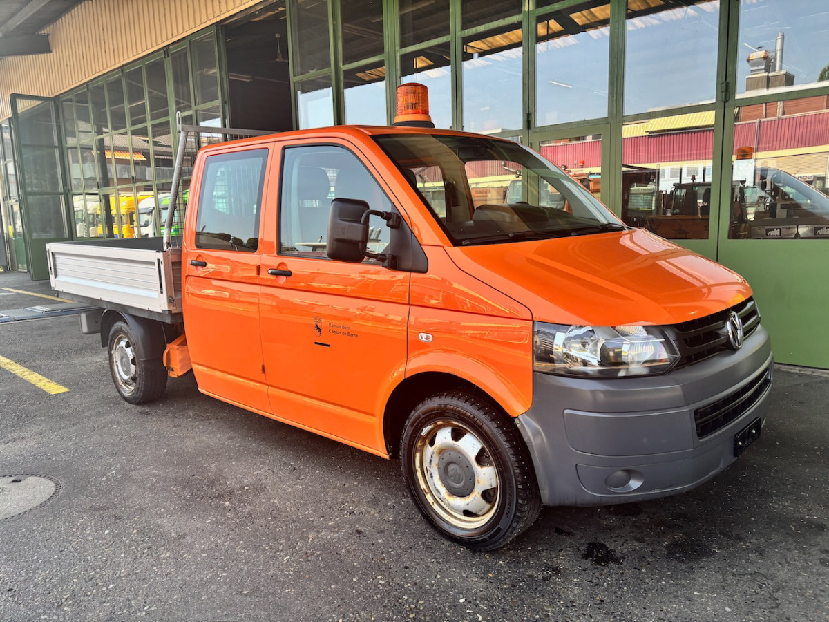 VW T5 Transporter - Open body delivery van: picture 1 VW T5 Transporter - Open body delivery van: picture 1