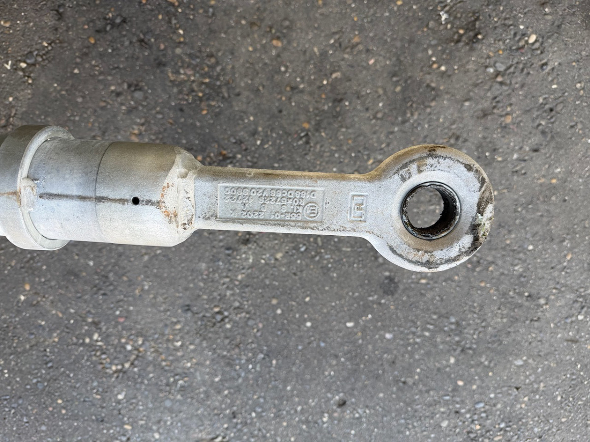 WALDE WU-15044 - Closed box trailer: picture 5 WALDE WU-15044 - Closed box trailer: picture 5