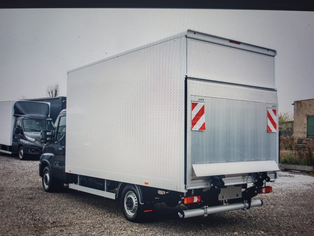 Iveco Daily 180 35S18 LBW BÃR - Closed box van: picture 2 Iveco Daily 180 35S18 LBW BÃR - Closed box van: picture 2