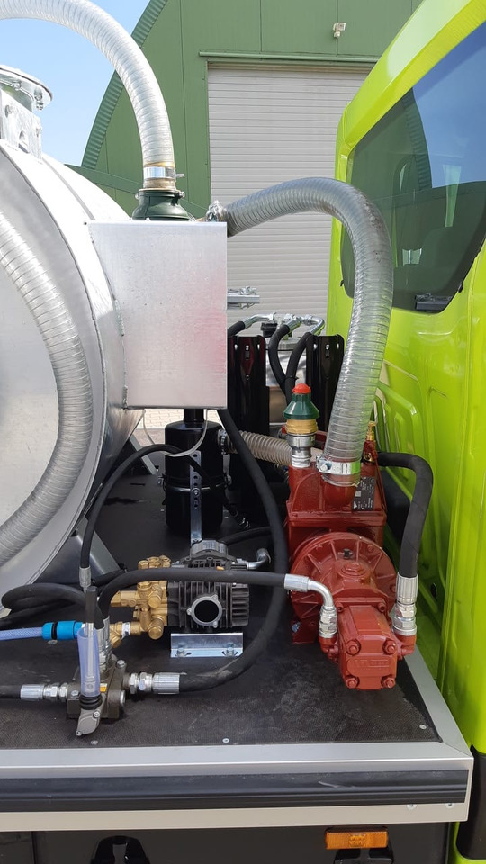 Renault Master Absaugfahrzeug - Vacuum truck: picture 3 Renault Master Absaugfahrzeug - Vacuum truck: picture 3