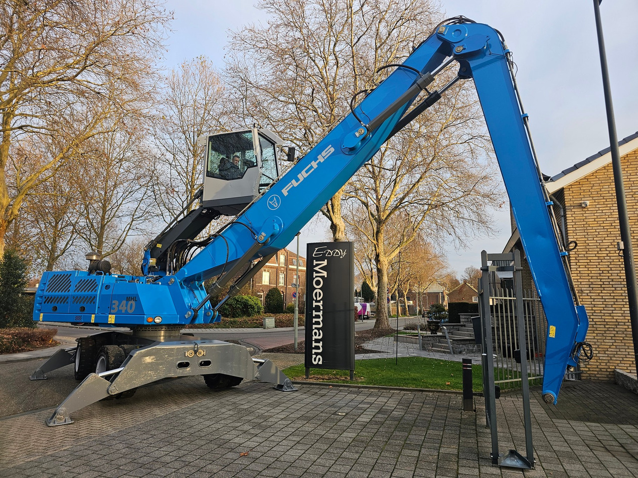 Fuchs MHL 340 Material Handler - Material handler: picture 1 Fuchs MHL 340 Material Handler - Material handler: picture 1