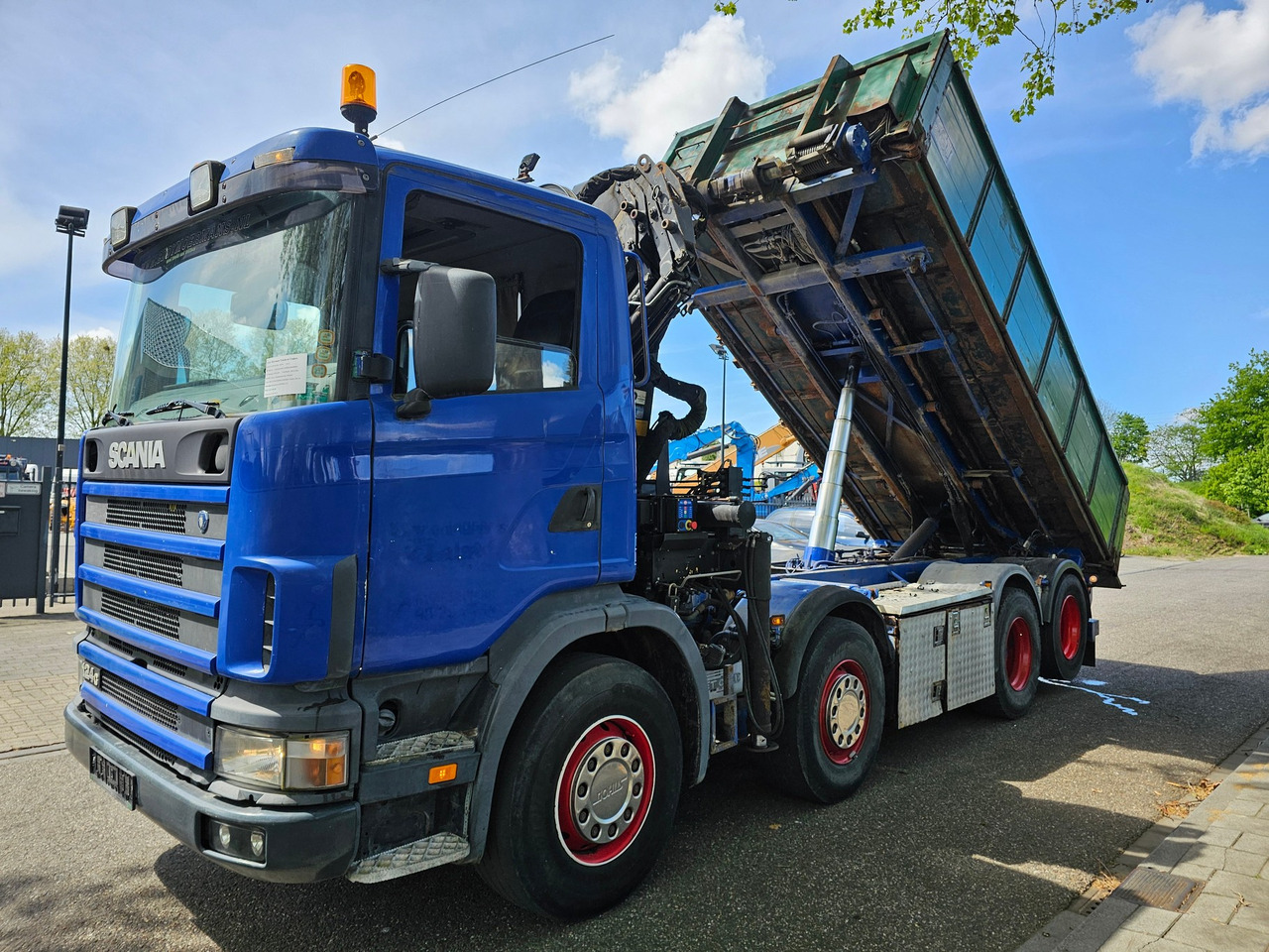 Scania R 124G 420 8x2 - Crane truck: picture 5 Scania R 124G 420 8x2 - Crane truck: picture 5