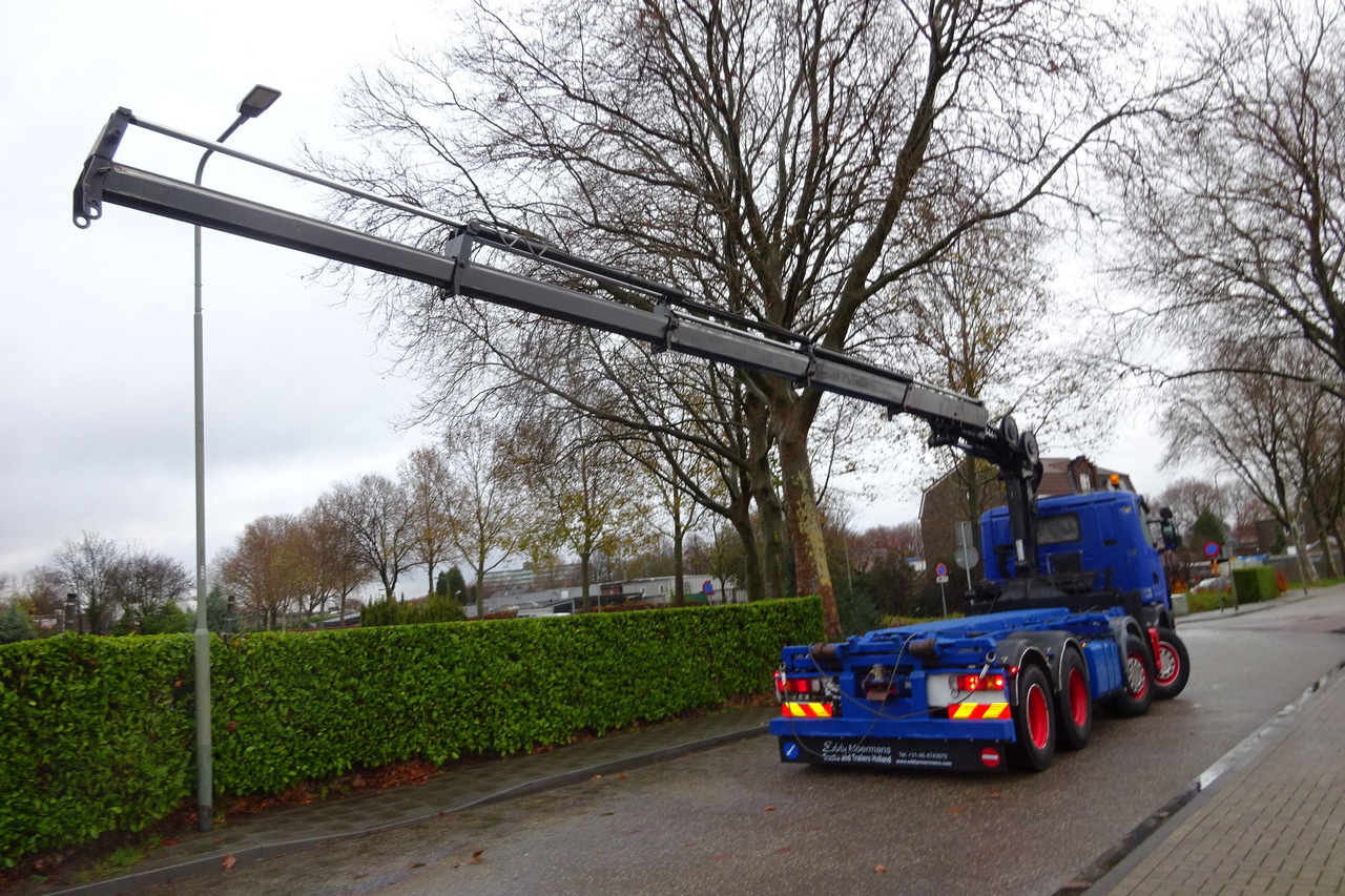 Scania R 124G 420 8x2 - Crane truck: picture 4 Scania R 124G 420 8x2 - Crane truck: picture 4