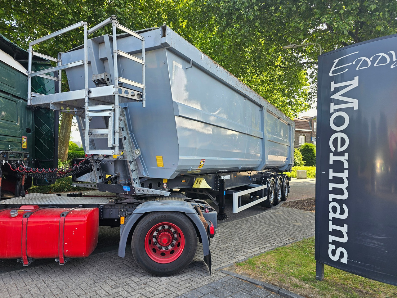 Schmitz SGF-S3 Scraptipper 55 M3 - Tipper semi-trailer: picture 1 Schmitz SGF-S3 Scraptipper 55 M3 - Tipper semi-trailer: picture 1