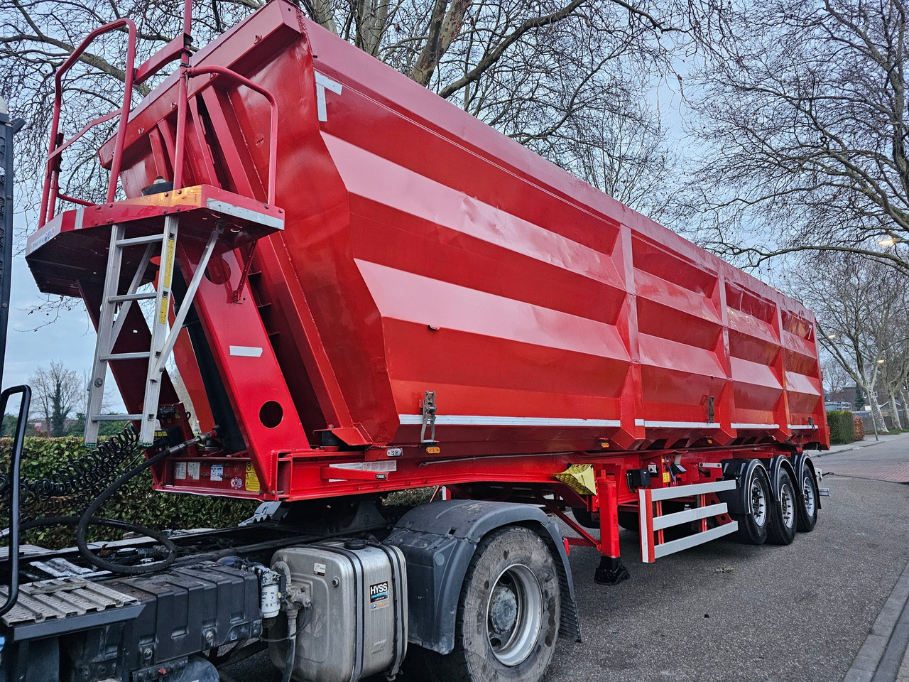 Stas S300CX Scrap Tipper - Tipper semi-trailer: picture 2 Stas S300CX Scrap Tipper - Tipper semi-trailer: picture 2