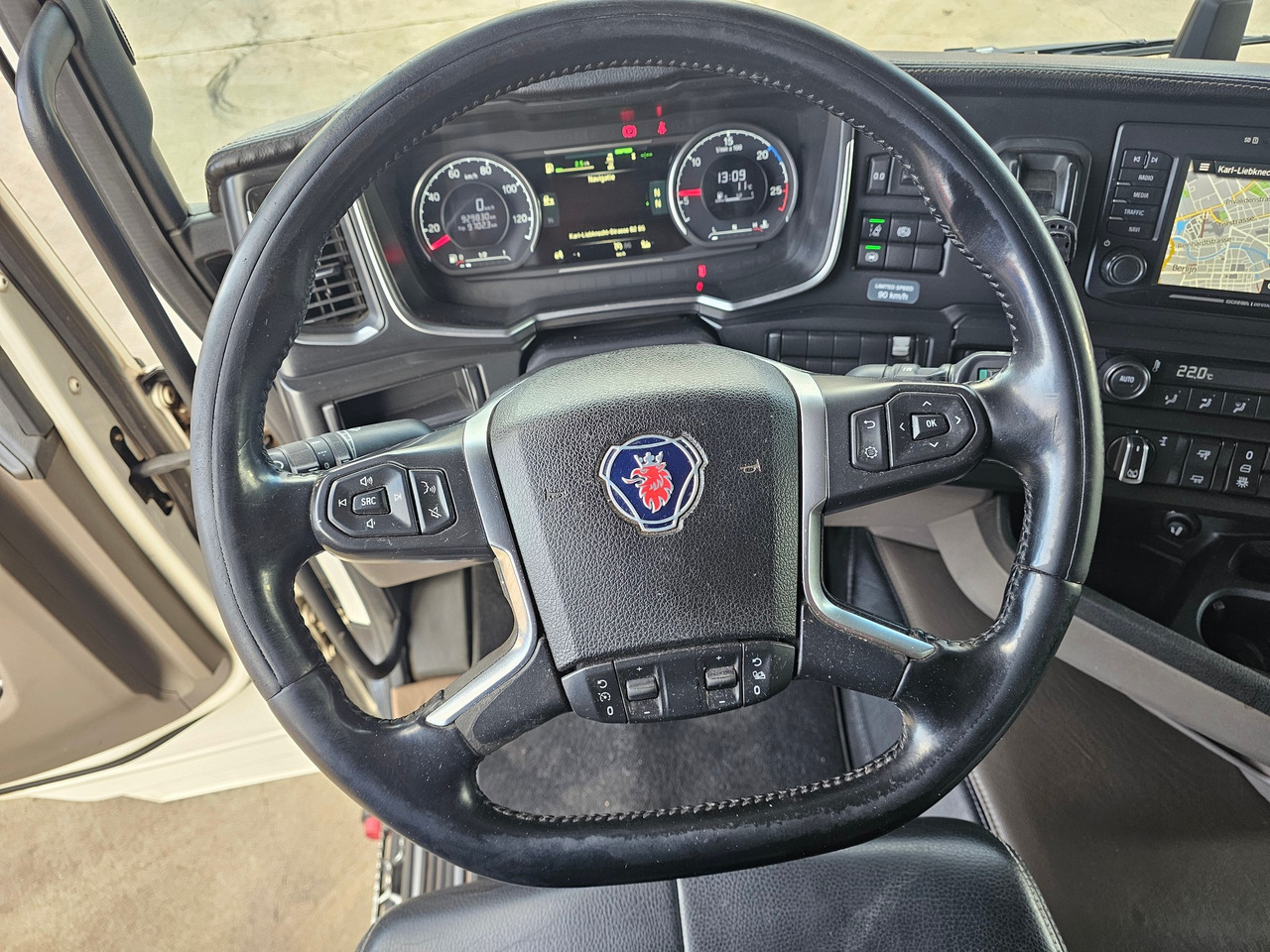 Scania R450 High NGS ( SCR Only ) - Tractor unit: picture 5 Scania R450 High NGS ( SCR Only ) - Tractor unit: picture 5