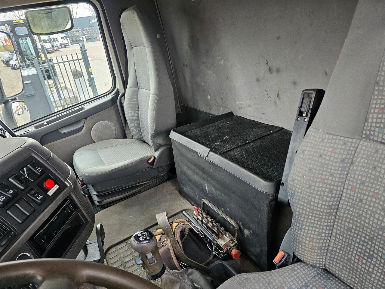 Crane truck Volvo FH 420 8x4: picture 22