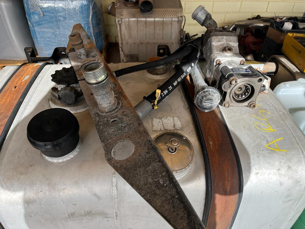 HYDRAULIC KIT FOR TRUCK MAN TGA - Hydraulics for Truck: picture 3 HYDRAULIC KIT FOR TRUCK MAN TGA - Hydraulics for Truck: picture 3