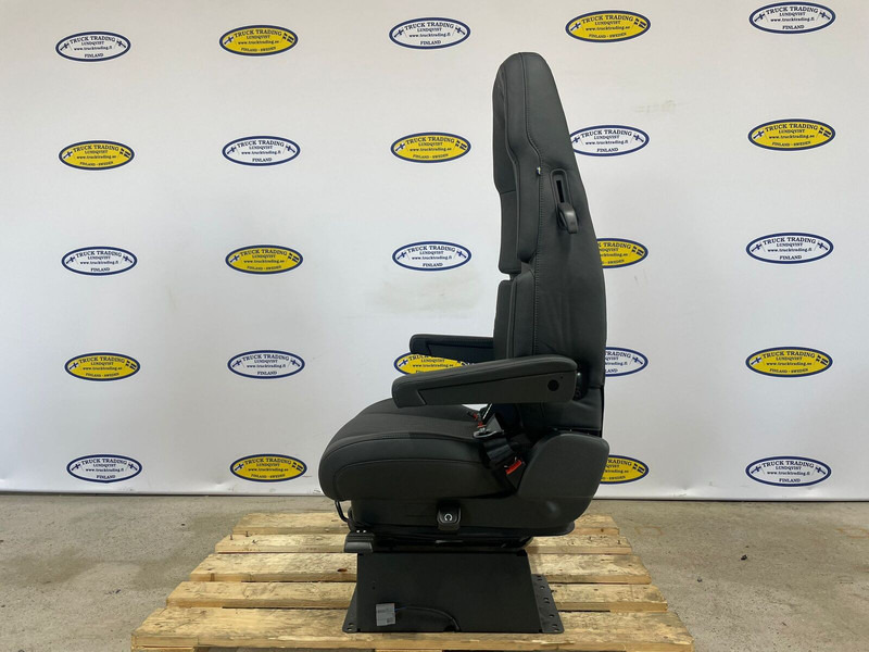 Volvo FH5 - Seat: picture 5 Volvo FH5 - Seat: picture 5