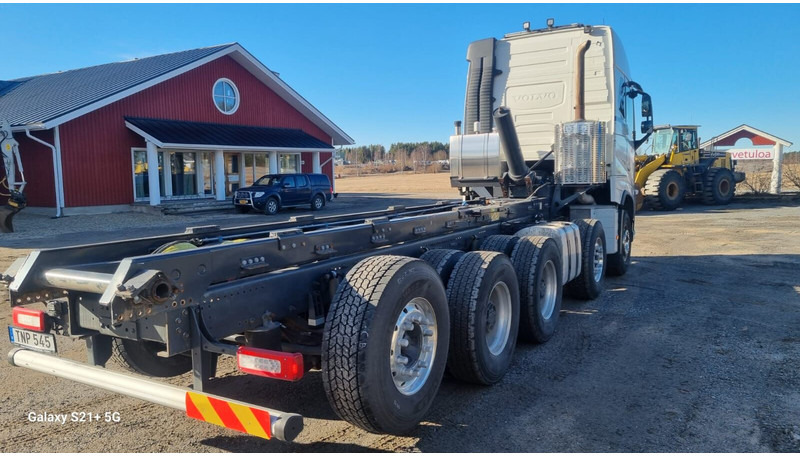 Volvo FH750 New engine and gearbox - Cab chassis truck: picture 3 Volvo FH750 New engine and gearbox - Cab chassis truck: picture 3