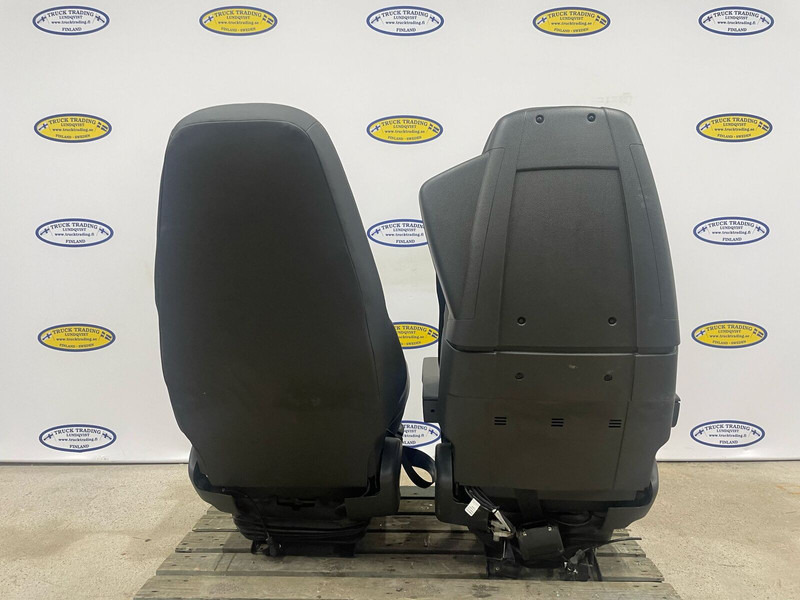 Volvo FM4 - Seat: picture 4 Volvo FM4 - Seat: picture 4