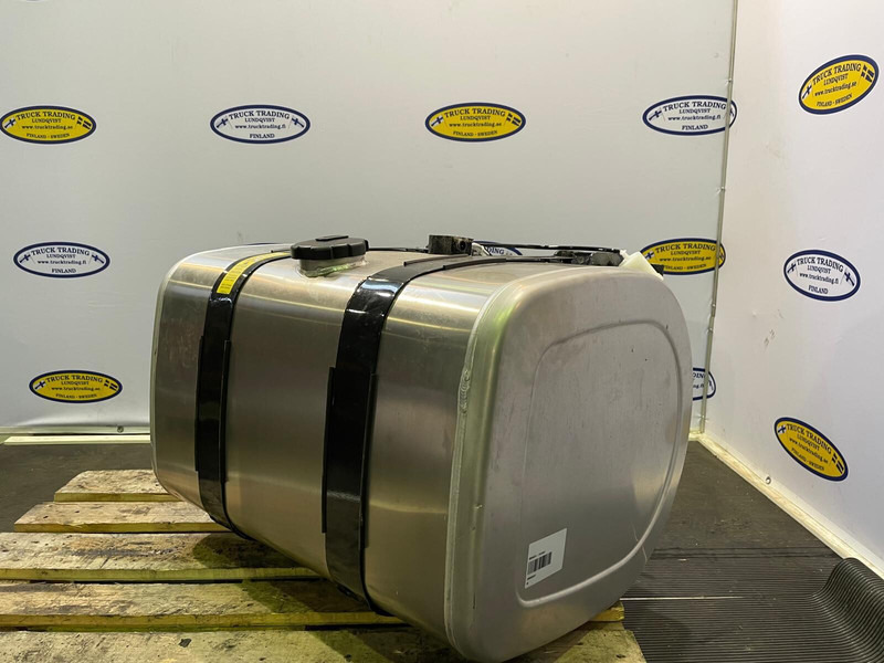 Volvo - Fuel tank: picture 2 Volvo - Fuel tank: picture 2