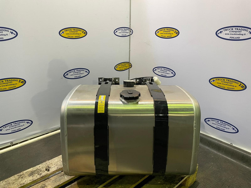Volvo - Fuel tank: picture 1 Volvo - Fuel tank: picture 1