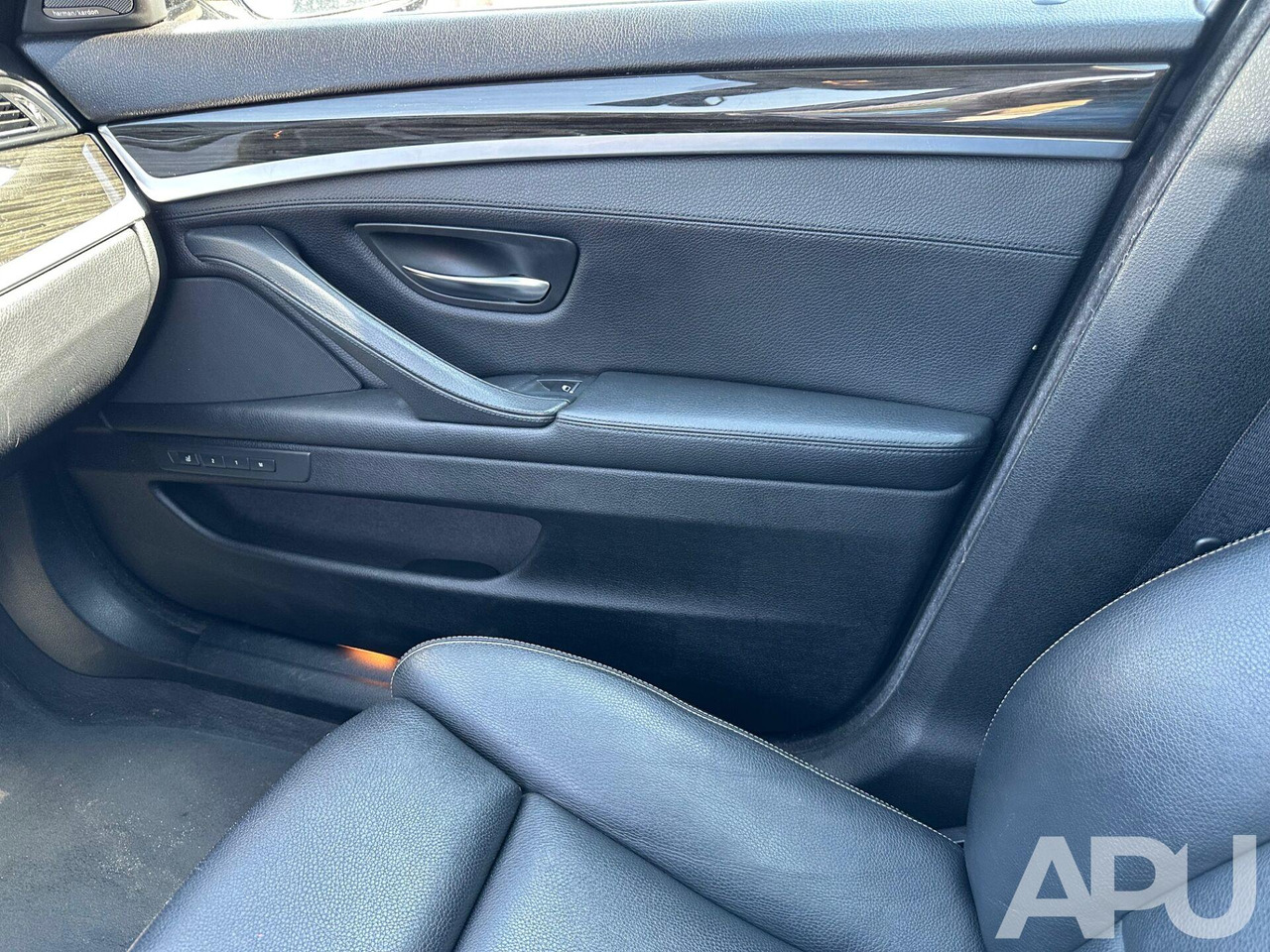 Car BMW 535D XDRIVE F11: picture 10