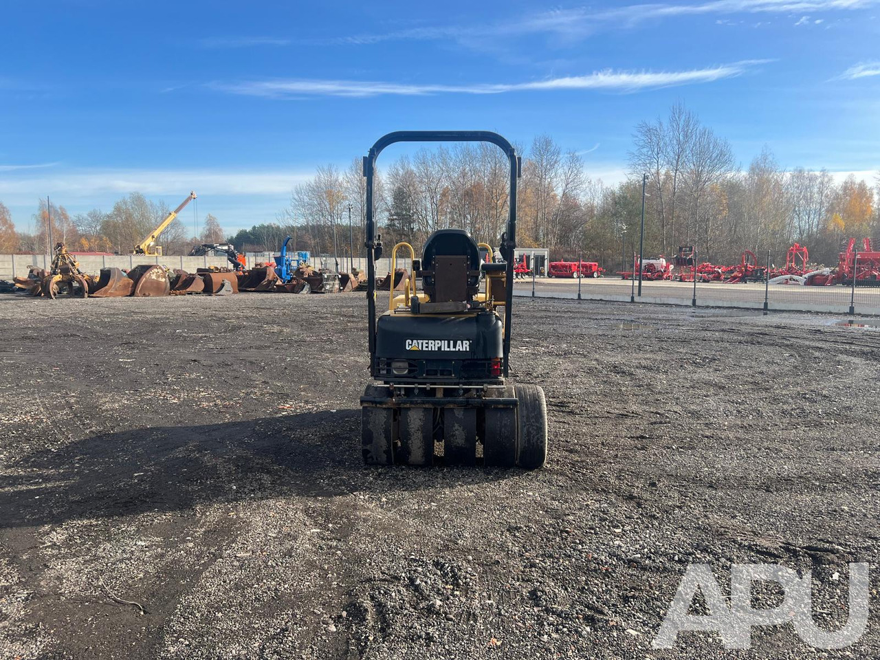 CATERPILLAR CB-225E - Roller: picture 4 CATERPILLAR CB-225E - Roller: picture 4