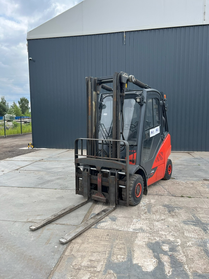 LINDE H25D-02 - Forklift: picture 2 LINDE H25D-02 - Forklift: picture 2