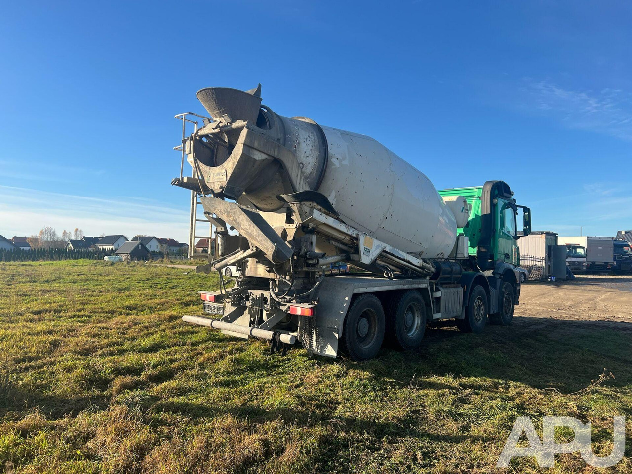 Concrete mixer truck Mercedes Arocs 3245: picture 6