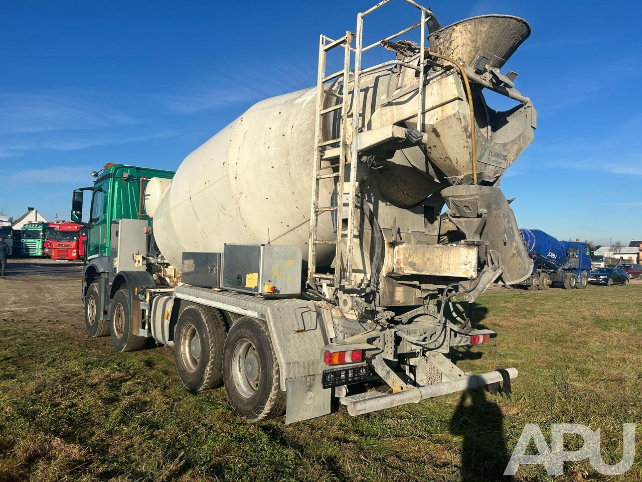 Concrete mixer truck Mercedes Arocs 3245: picture 12