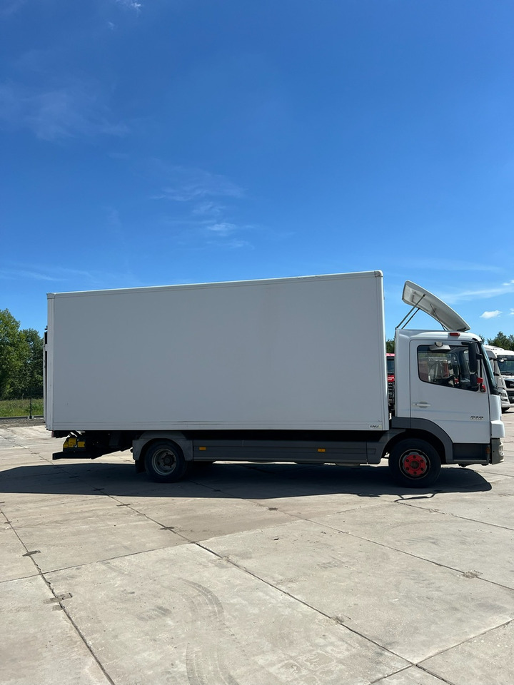 Mercedes-Benz ATEGO 818 dostawczy winda - Box truck: picture 4 Mercedes-Benz ATEGO 818 dostawczy winda - Box truck: picture 4