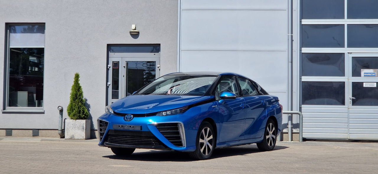 Toyota Mirai - Saloon car: picture 2 Toyota Mirai - Saloon car: picture 2