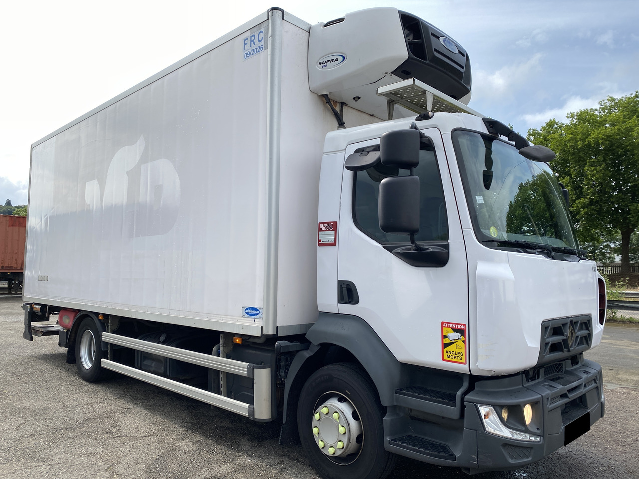 RENAULT D16 - Refrigerated truck: picture 1 RENAULT D16 - Refrigerated truck: picture 1