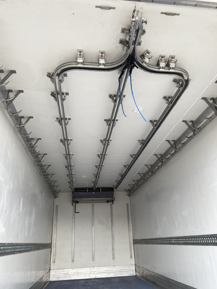 RENAULT D16 - Refrigerated truck: picture 5 RENAULT D16 - Refrigerated truck: picture 5